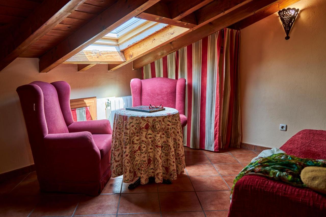 Casa Rural Fuente Del Arca Montejo Montejo de la Sierra Eksteriør billede
