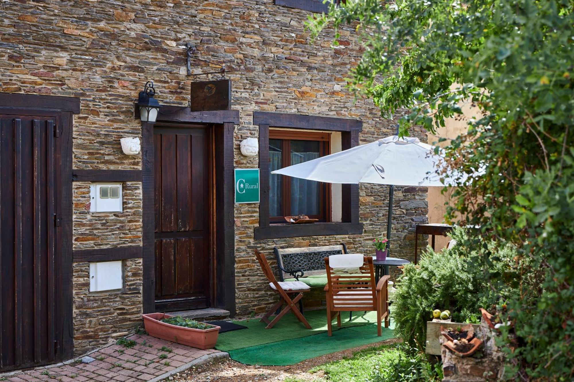 Casa Rural Fuente Del Arca Montejo Montejo de la Sierra Eksteriør billede